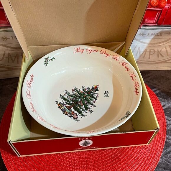 Spode Christmas Tree Annual Serving Bowl 2017 NWT - Picture 12 of 12
